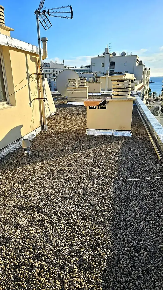 Toit-terrasse sous protection gravillons